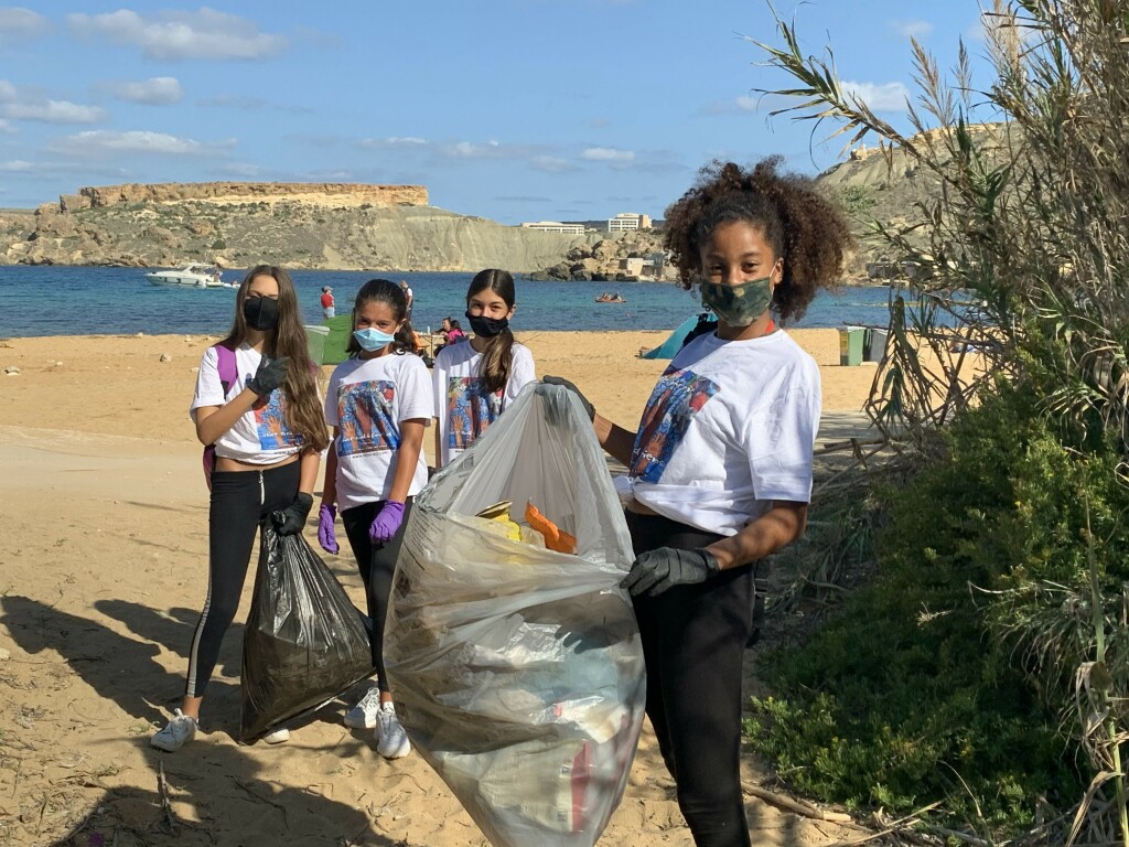 Beach cleanup